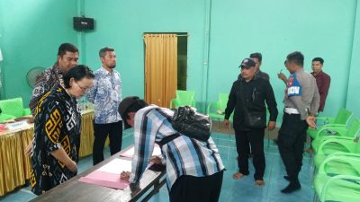 Tingkatkan Kesehatan Masyarakat, Danramil 1208-07/Teluk Keramat Hadiri Lokakarya Mini Lintas Sektor Bidang Kesehatan