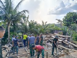 ‎TMMD Ke-128 Kodim 1204/Sanggau Rehab Rumah Warga Di Dusun Onggok