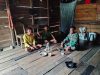 Kebahagiaan Warga Desa Sei Rambai Rumah Akan Direhab Satgas TMMD Ke-128 Kodim 1204/Sanggau