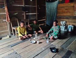 Kebahagiaan Warga Desa Sei Rambai Rumah Akan Direhab Satgas TMMD Ke-128 Kodim 1204/Sanggau