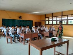 Koptu Damianus Dung Laksanakan Kampanye Penerimaan Prajurit TNI AD di SMAN 01 Batang Lupar