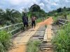 Jembatan Di Dusun Tanak Memprihatinkan, Satgas TMMD Ke-128 Kodim 1204/Sanggau Siap Bangun Kembali