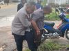 Kapolres Melawi Bantu Evakuasi Korban Laka Tunggal