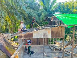Satgas TMMD Ke-128 Kodim 1204/Sanggau Mulai Kerjakan Rehab Rumah Warga Di Dusun Tanak