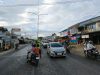 Aksi Humanis Polisi Lalu Lintas Polres Melawi  Pinjamkan Motor untuk Pelajar Agar Tidak Terlambat Sekolah