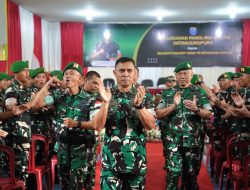 Dandim 1206/Putussibau Dampingi Pangdam XII/Tanjungpura Kunjungi Marsheling Area Yonif TP 927/Uncak Kapuas