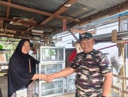 Jumat Berkah Peltu Didik Riyono Galakkan Semangat Bersedekah Melalui Bantuan Kotak Amal GIB Kapuas Hulu