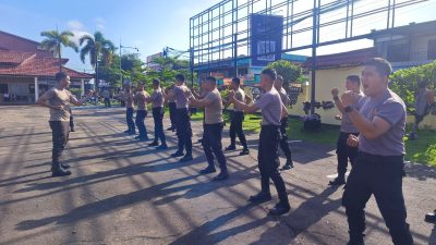 Kasat Samapta Polres Ketapang Pimpin Latihan Peningkatan Kemampuan Bela Diri Personel