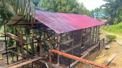Rehab Rumah Terus Dikebut Satgas TMMD Ke-128 Kodim 1204/Sanggau Optimis Selesai Tepat Waktu