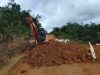 Pekerjaan Gorong-Gorong Terus Dioptimalkan Dengan Excavator Oleh Satgas TMMD Ke-128 Kodim 1204/Sanggau