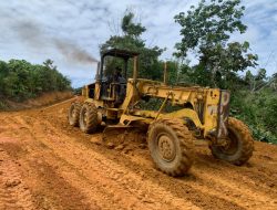 H+24 TMMD Ke-128 Kodim 1204/Sanggau Pengerjaan Jalan Penghubung Desa Semayang Menuju Desa Persiapan Tanak Capai 83,10 Persen