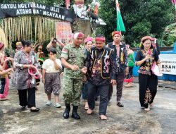 Dandim 1206/Putussibau Beserta Istri Hadir Pada Acara Gawai Dayak Di Desa Tanjung Karang