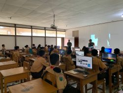 Dalam Rangka Korp Kadet Republik Indonesia Kodim 1206/Putussibau Gelar Penyuluhan Psikologi Di SMKN 1 Putussibau