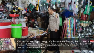 Patroli Siang Polisi Sampaikan Himbauan Kamtibmas Di Toko Kelontong
