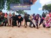 Dalam Rangka Hari Lingkungan Hidup Dan Pelestarian Biota Laut Danrem 121/Abw Lepas Tukik Di Pantai Batu Nenek Paloh