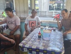 Dekat Dengan Warganya Bhabinkamtibmas Polsek Muara Pawan Duduk Bersama Sampaikan Pesan Kamtibmas Kepada Warganya