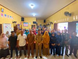 Bentuk Pengawasan Pembangunan Desa Babinsa Lumbang Hadiri Kegiatan Monitoring Dan Evaluasi APBDes Wilayah Binaan