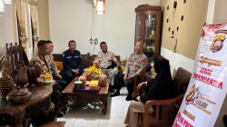 Peringati Hari Bhayangkara Ke-80 Polda Kalbar Gelar Anjangsana Kepada Personel Yang Sakit