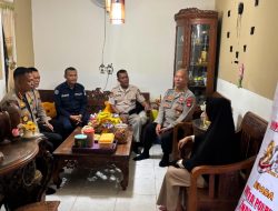 Peringati Hari Bhayangkara Ke-80 Polda Kalbar Gelar Anjangsana Kepada Personel Yang Sakit