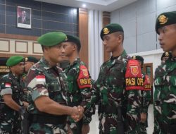 Dankolakopsrem 121/Abw Hadiri Upacara Penyambutan Satgas Pamtas RI-Malaysia Wilayah Kalimantan Barat Batalyon Armed 13/Nanggala Dan Batalyon Armed 19/Bogani