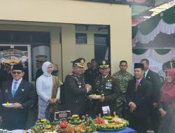 Dandim 1208/Sambas Hadiri Dalam Upacara Peringatan Hari Bhayangkara Ke-80 Di Mapolres Sambas