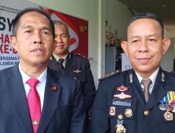 Polda Kalbar Salurkan Bantuan Sosial Dalam Rangka HUT Bhayangkara Ke-80 Di Yayasan Sahabat Netra Khatulistiwa 