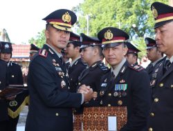 Kasatresnarkoba Polresta Pontianak Terima Penghargaan Pada Hari Bhayangkara Ke-80