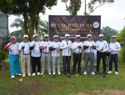 Sukseskan Rangkaian Kegiatan HUT Ke-68 Kodam XII/Tpr Danrem 121/Abw Pererat Silaturahmi Jalin Kebersamaan Dalam Tanjungpura Golf Turnamen
