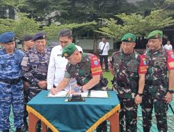 Dankolakopsrem 121/ABW Hadiri Pelepasan Satgas Pamtas RI-Malaysia Dan Pemusnahan Barang Bukti ilegal