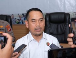 Tuntaskan Penyidikan Kasus Oli Palsu Polda Kalbar Serahkan Tersangka Dan Barang Bukti Ke Kejaksaan Negeri Mempawah