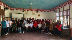 Bhabinkamtibmas Polsek Matan Hilir Selatan Sosialisasikan Peraturan Desa Tentang Larangan Pembukaan Lahan Dengan Cara Dibakar