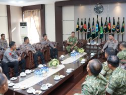 Perkuat Sinergi Kapolda Kalbar Bersama Pejabat Utama Silaturahmi Ke Kodam XII/Tpr Dan Kejati Kalbar