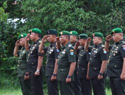 Kodim 1206/Psb Bersama Batalyon 644/Wls Dan Batalyon TP 927/Uk Serta Persit Gelar Ziarah Di TPU Manalo Marajuang 