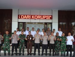 Pererat Sinergitas Antar Aparat Penegak Hukum Kapolres Ketapang Bersama PJU Polres Ketapang Silaturahmi Ke Kejaksaan Negeri Ketapang
