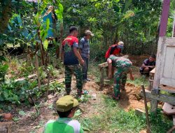Tahapan Pembangunan MCK Program TMMD Regtas Ke-129 Kodim 1206/Putussibau Memasuki Pemasangan Pondasi
