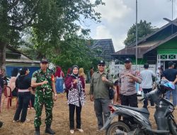 Babinsa Dan Personil Unit Intel Jajaran Kodim 1206/Putussibau Kawal Ketat Pilkades Serentak Di Kapuas Hulu