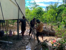 Sumur Bor TMMD Ke-129 Kodim 1206/Psb Di Gedung Serbaguna Tauk Begulai Dusun Belatung Akhirnya Keluarkan Air