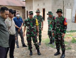 Tim Wasev TMMD Reguler Ke-129 Bersama Dansatgas Tinjau Pembangunan RTLH