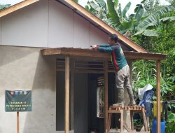 Mus Mulyadi Bangga Pembangunan Teras Rumah Melalui TMMD Ke-129 Terus Berlanjut