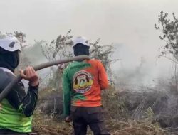 Patroli Karhutla Dit Samapta Polda Kalbar Bergerak Cepat Padamkan Kebakaran Lahan Di Kubu Raya