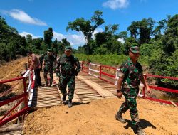Tim Wasev Kodam XII/Tanjungpura Didampingi Kasdim 1206/Putussibau Tinjau Langsung TMMD Regtas Ke-129