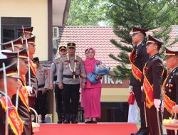 Gerbang Pedang Pora Menjadi Simbol Akhir Pengabdian AKBP Sudarsono Di Polres Sanggau