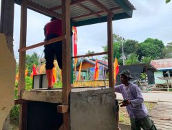 Satgas TMMD Regtas Ke-129 Kodim 1206/Putussibau Bersama Polri Dan Warga Gotong Royong Rampungkan Sumur Bor Di Desa Ulak Pauk