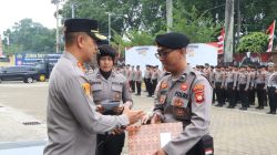 Kapolresta Pontianak Berikan Apresiasi kepada Personel Berprestasi Atas Kepedulian Melayani Masyarakat Di SPBU