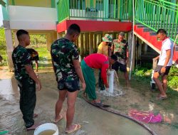 Satgas TMMD Regtas Ke-129 Kodim 1206/Putussibau Bongkar RTLH Milik Dedi Dores Di Dusun Kering Limau