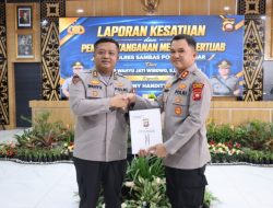 ‎Sertijab Kapolres Sambas AKBP Sanny Handityo Terima Laporan Kesatuan Dan Tegaskan Komitmen Tingkatkan Pelayanan Polri