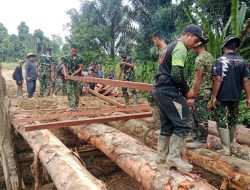 Kejar Target Tepat Waktu Satgas TMMD Ke-129 Kodim 1206/Putussibau Percepat Pembangunan Jembatan