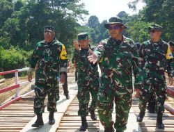 Brigjen TNI Aldrin Ali Bahasoan Tinjau Sasaran TMMD Reguler Ke-129 Kodim 1206/Putussibau