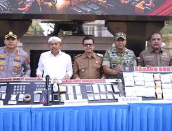 WAKIL BUPATI SUBANG HADIRI KONFERENSI PERS PENGUNGKAPAN KASUS BEGAL DAN PEREDARAN NARKOTIKA DI POLRES SUBANG