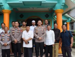 Kapolres Melawi Silaturahmi Ke Tokoh NU AKBP Kahfi  Bersinergi Dan Saling Mendukung Menjaga Melawi